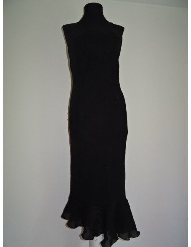 Rochie neagra dama eleganta