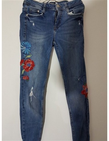 Pantaloni Jeans model rupt cu print...