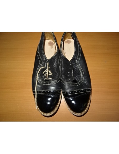 Pantofi stil Oxford negri cu siret