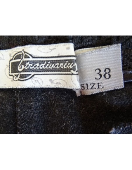 Pantaloni scurti STRADIVARIUS