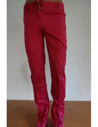 Pantaloni roz, dama